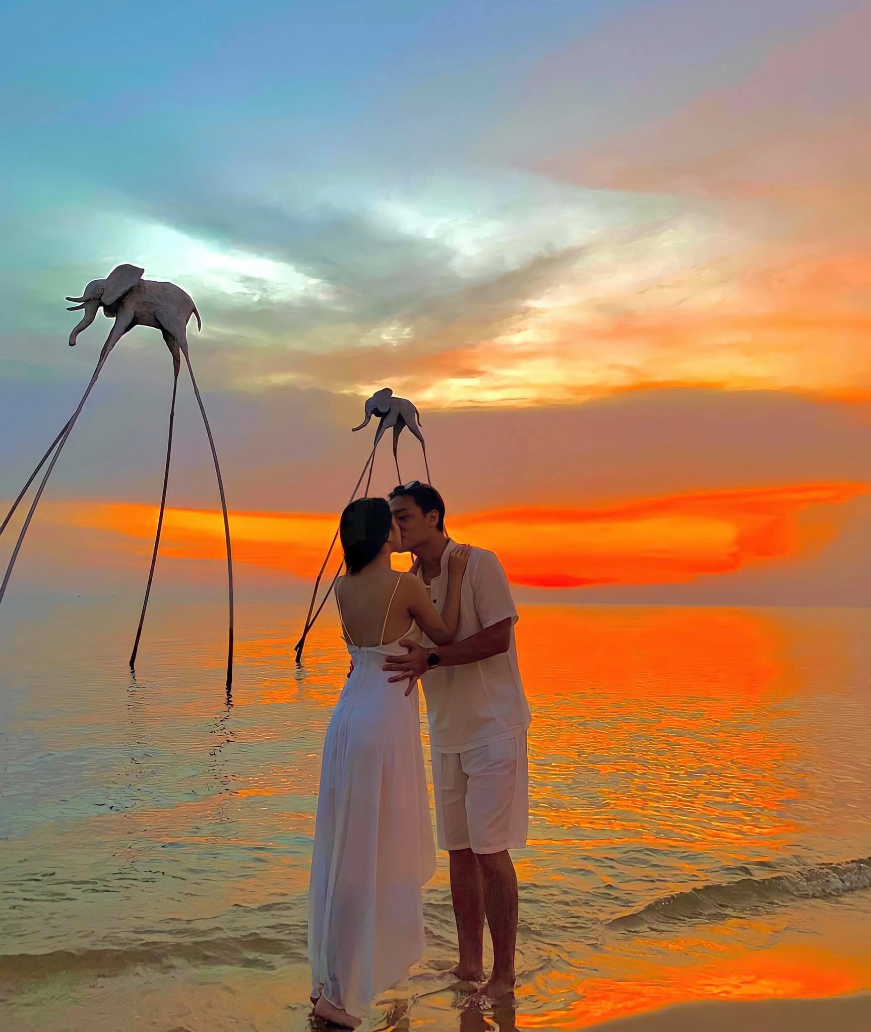 Cầu hôn tại Sunset Sanato – Kết hợp nghệ thuật và thiên nhiên