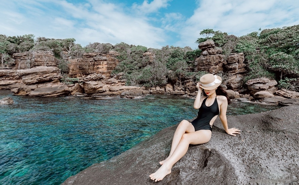 Hòn Dăm Ngang – Chạm vào Phú Quốc nguyên bản