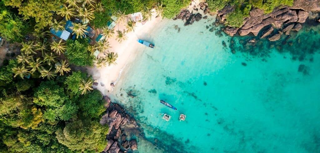 Khám phá Tour đi biển và công viên san hô lớn nhất Việt Nam