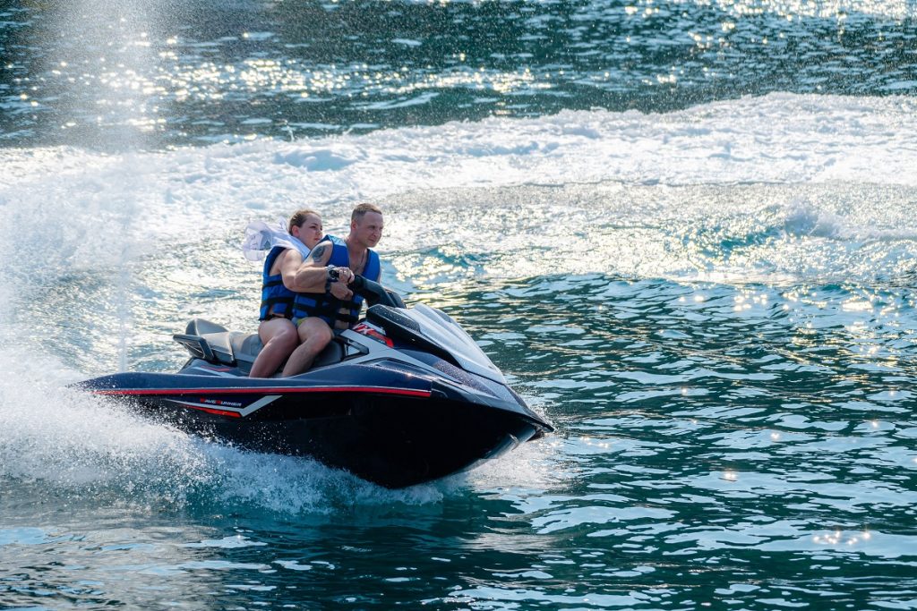 Mô tô nước (Jetski)