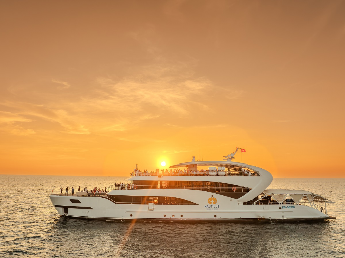 Vì sao Sunset Cruise của Namaste là "thiên đường sống ảo"?