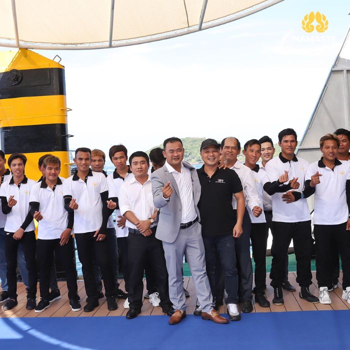 doi-ngu-namaste Đội ngũ Namaste